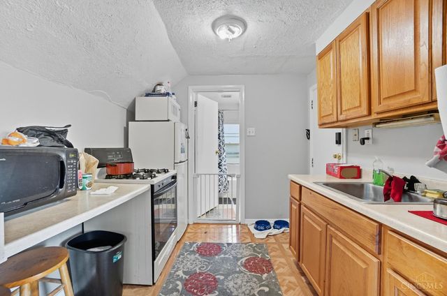 4614 Midland Avenue, Cincinnati, OH 45205