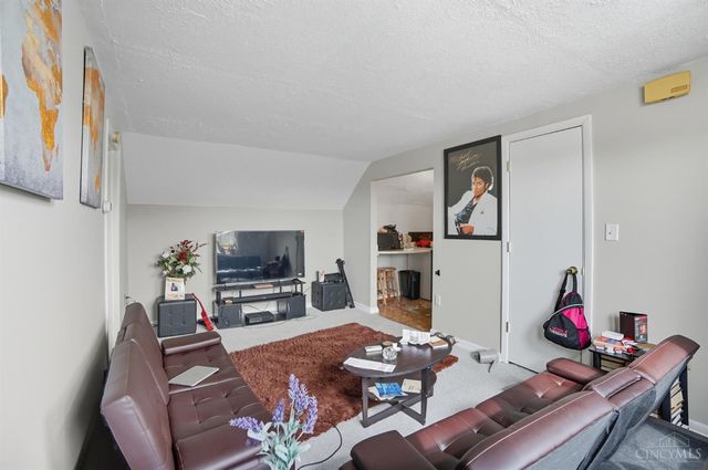 4614 Midland Avenue, Cincinnati, OH 45205