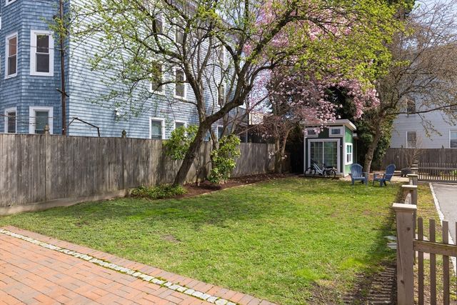 110 Berkshire Street 1, Cambridge, MA 02141
