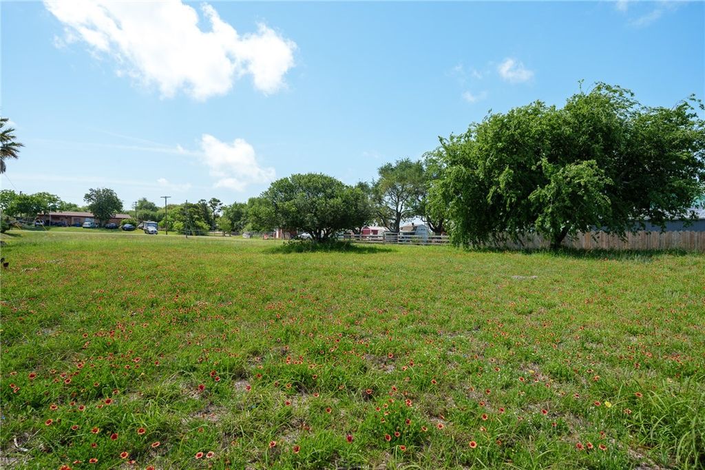 604 Woodhaven, Ingleside, TX 78362 — photo 4