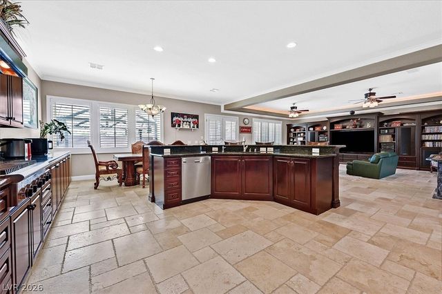 6345 Villa Di Firenze Court, Las Vegas, NV 89118