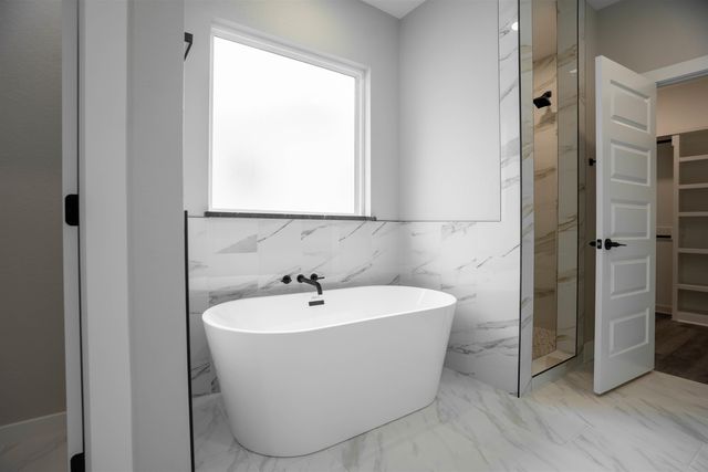 115 Vesta St, Longview, TX 75602