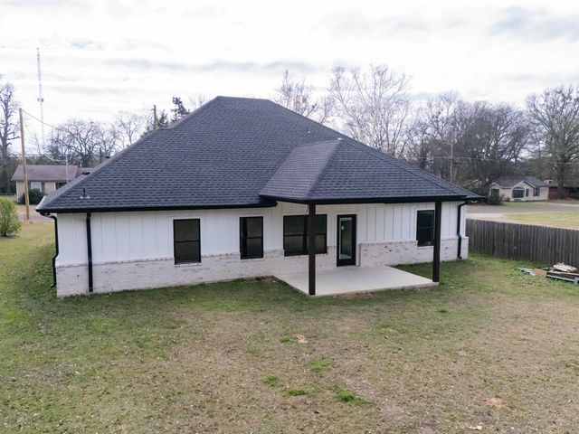 115 Vesta St, Longview, TX 75602