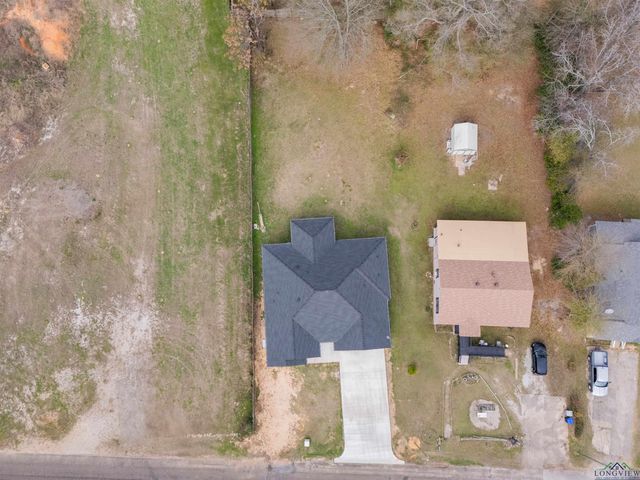 115 Vesta St, Longview, TX 75602