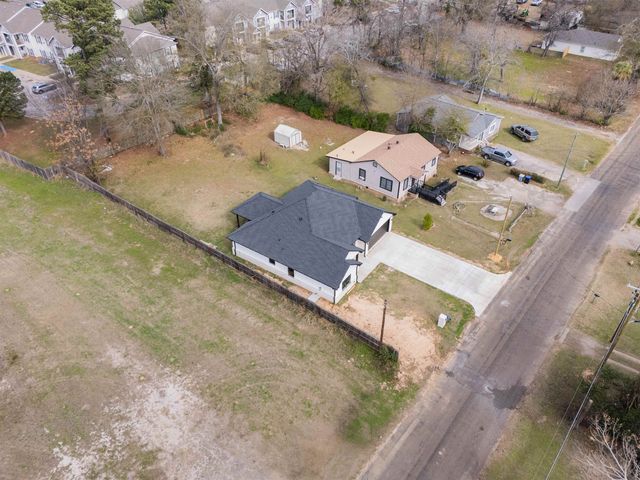 115 Vesta St, Longview, TX 75602