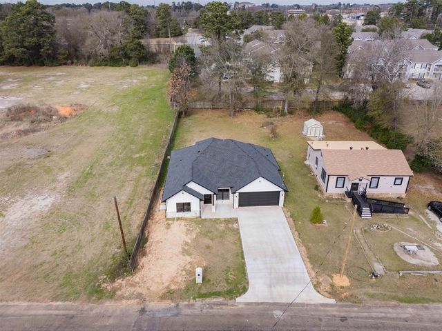 115 Vesta St, Longview, TX 75602