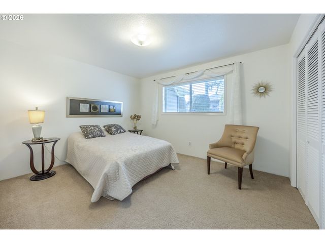 38 Kingsbury, Eugene, OR 97404