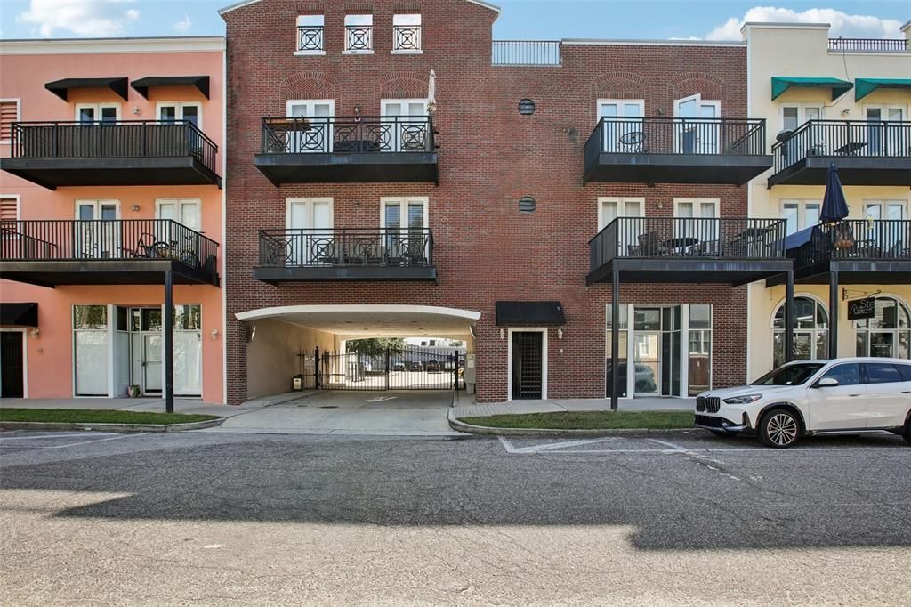 2002 E 5TH AVENUE 205, Tampa, FL 33605