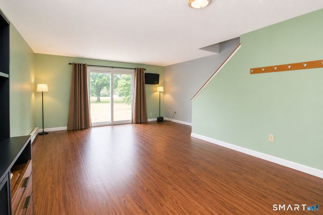 16 Seymour Road 4E, East Granby, CT 06026