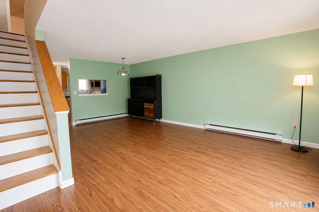 16 Seymour Road 4E, East Granby, CT 06026