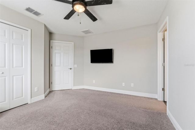 19484 BLOSSOM VINE LANE, Lutz, FL 33558