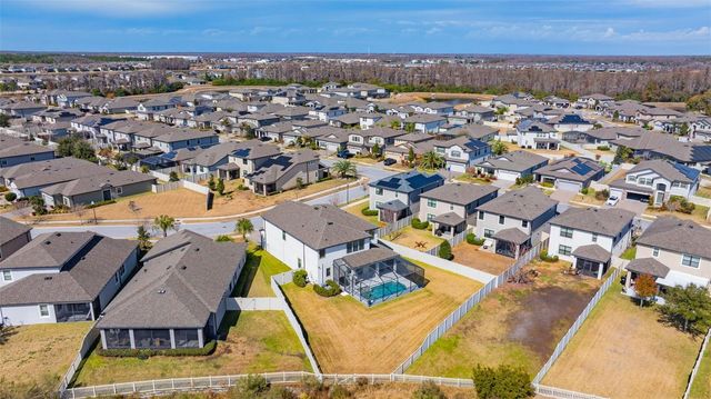 19484 BLOSSOM VINE LANE, Lutz, FL 33558