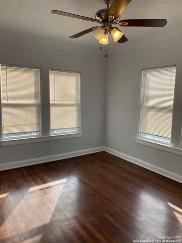 152 Harrigan Ct Apt 2, San Antonio, TX 78209