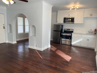 152 Harrigan Ct Apt 2, San Antonio, TX 78209