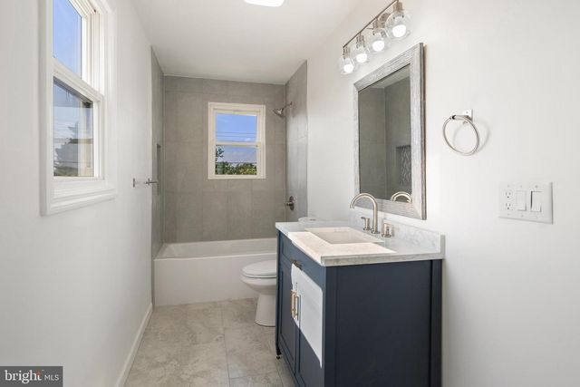 7 W SAIL DR, Little Egg Harbor Twp, NJ 08087