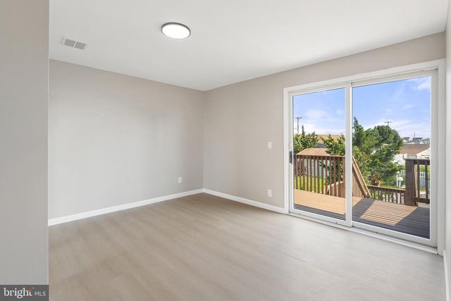 7 W SAIL DR, Little Egg Harbor Twp, NJ 08087