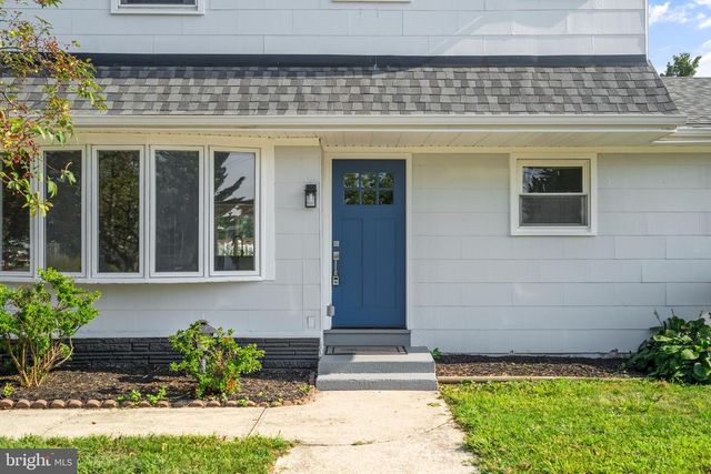 7 W SAIL DR, Little Egg Harbor Twp, NJ 08087