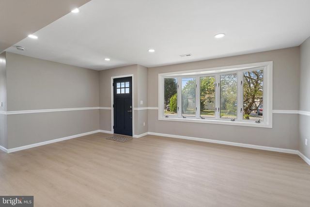 7 W SAIL DR, Little Egg Harbor Twp, NJ 08087