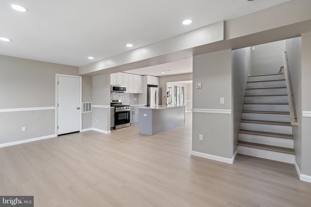 7 W SAIL DR, Little Egg Harbor Twp, NJ 08087