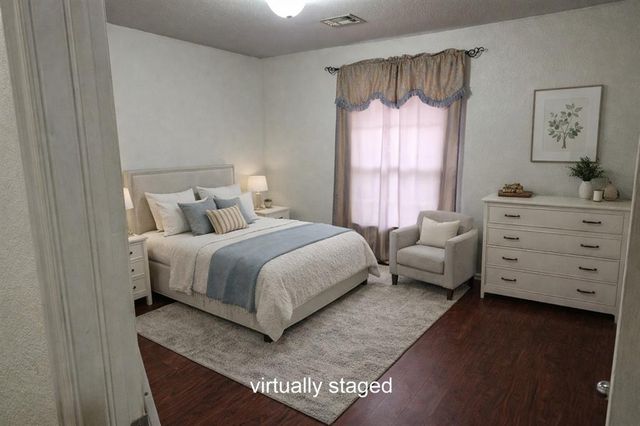 212 Cambridge Drive, Midwest City, OK 73110