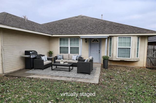 212 Cambridge Drive, Midwest City, OK 73110