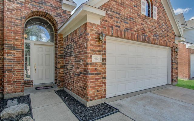 19107 Dawntreader Drive, Cypress, TX 77429