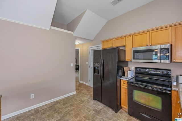 257 VILLAGE DRIVE, Calera, AL 35040