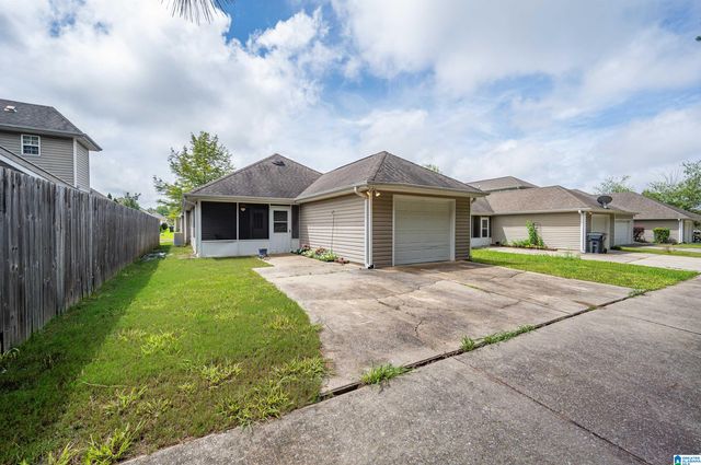 257 VILLAGE DRIVE, Calera, AL 35040