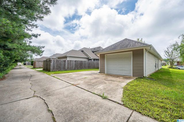 257 VILLAGE DRIVE, Calera, AL 35040