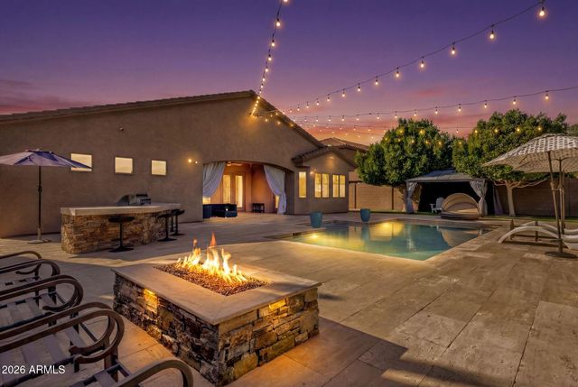 27103 N GIDIYUP Trail, Phoenix, AZ 85085