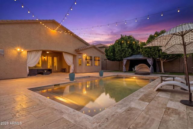 27103 N GIDIYUP Trail, Phoenix, AZ 85085