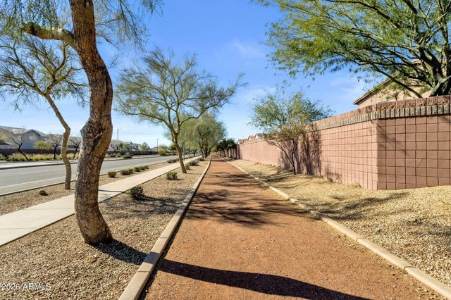 27103 N GIDIYUP Trail, Phoenix, AZ 85085
