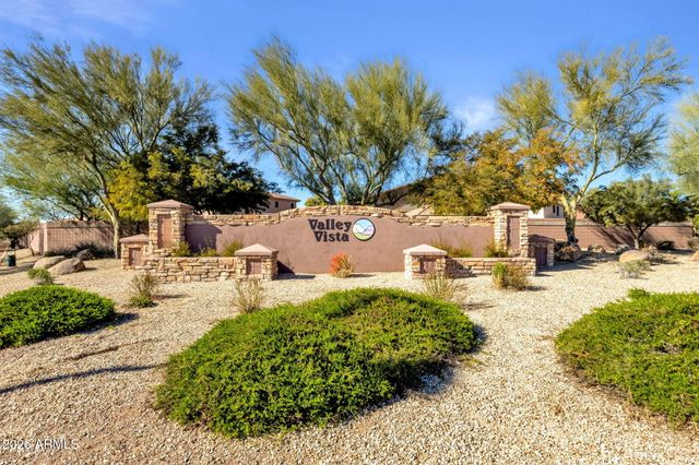 27103 N GIDIYUP Trail, Phoenix, AZ 85085