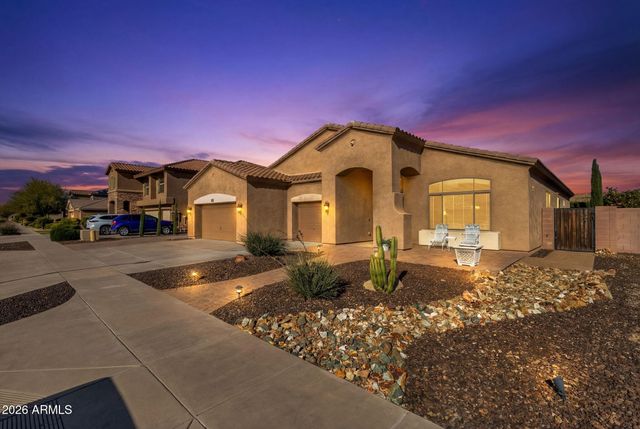 27103 N GIDIYUP Trail, Phoenix, AZ 85085