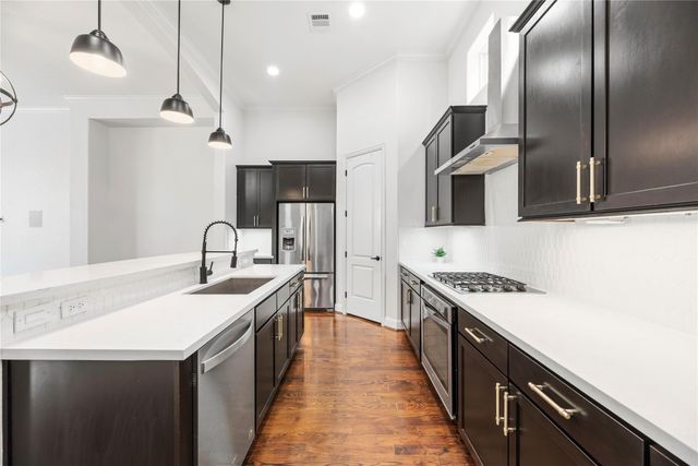 1029 W 21st Street D, Houston, TX 77008