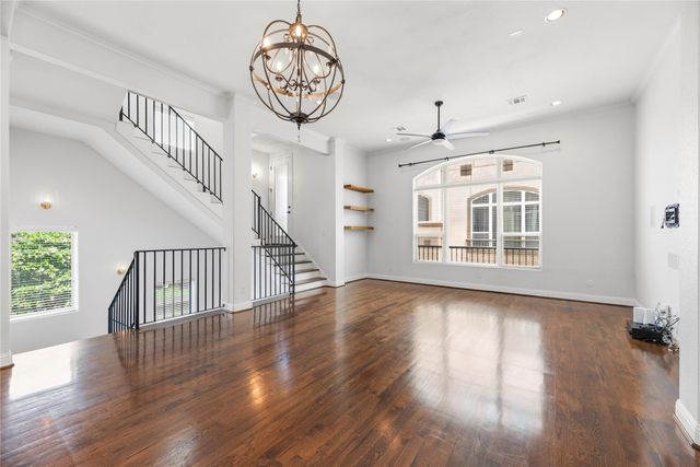 1029 W 21st Street D, Houston, TX 77008