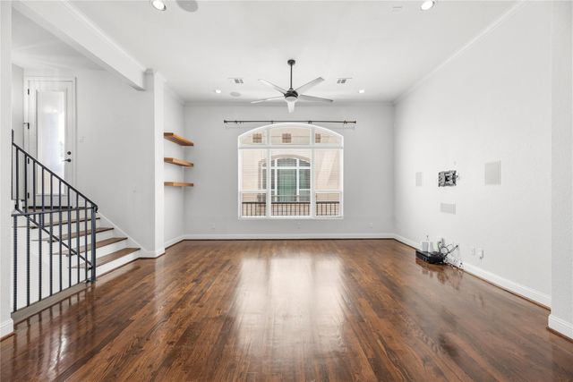 1029 W 21st Street D, Houston, TX 77008