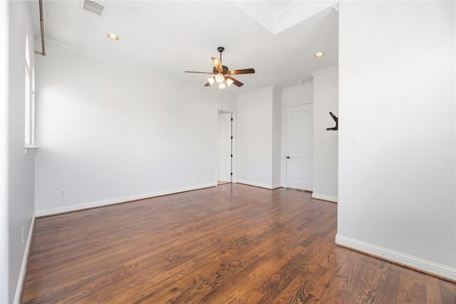 1029 W 21st Street D, Houston, TX 77008