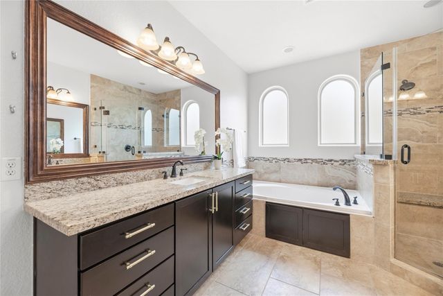 1029 W 21st Street D, Houston, TX 77008
