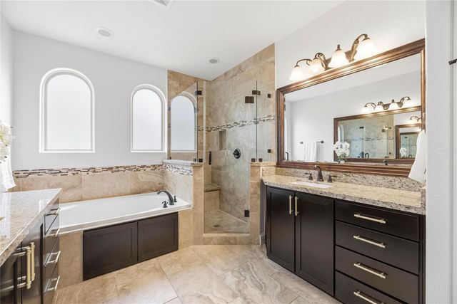 1029 W 21st Street D, Houston, TX 77008