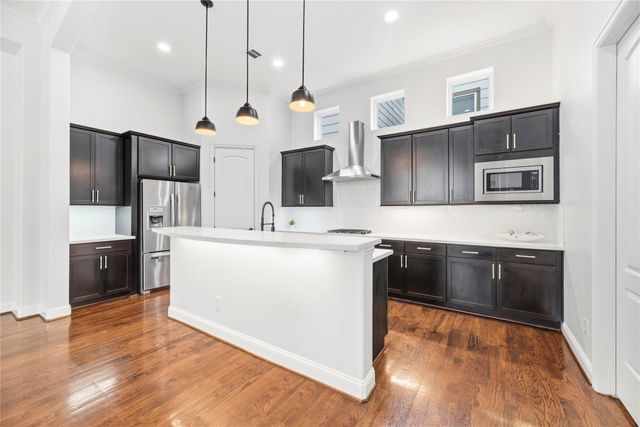 1029 W 21st Street D, Houston, TX 77008