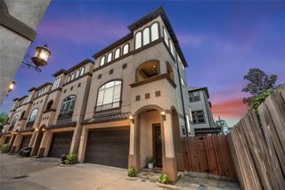 1029 W 21st Street D, Houston, TX 77008