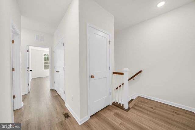 228 PARK LN, Dunellen, NJ 08812