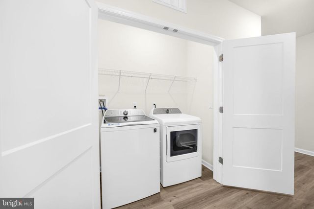 228 PARK LN, Dunellen, NJ 08812