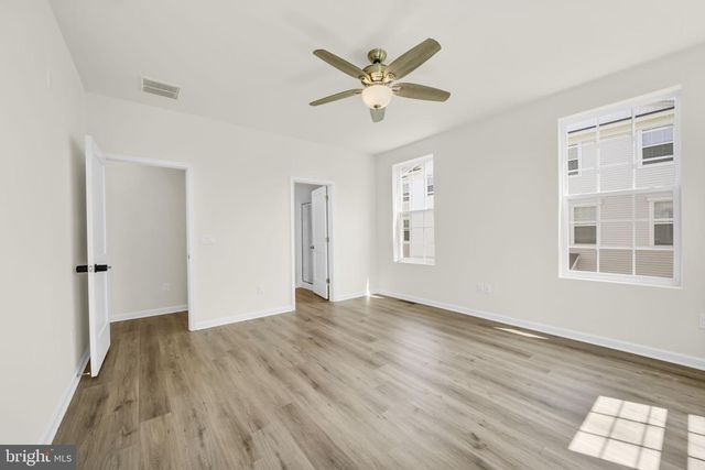 228 PARK LN, Dunellen, NJ 08812