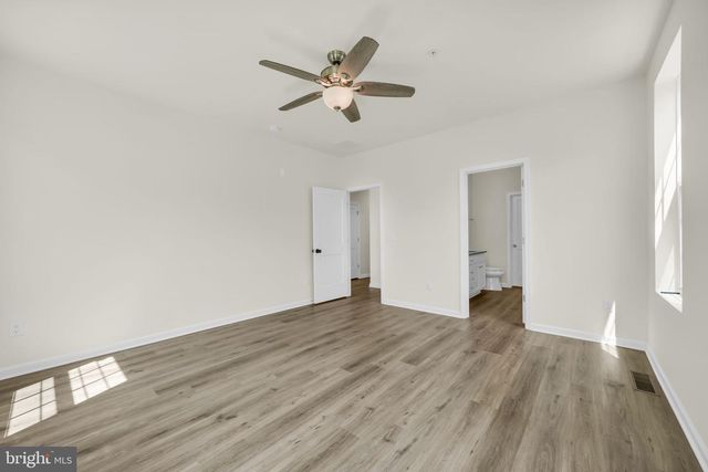 228 PARK LN, Dunellen, NJ 08812