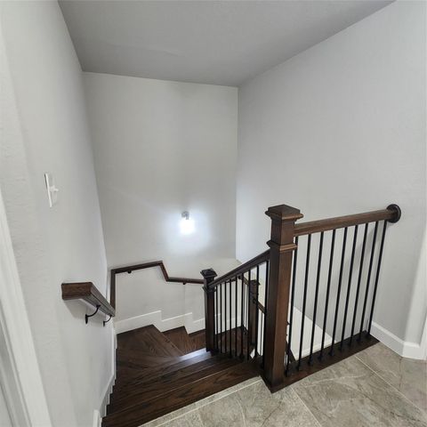 617 E 39th Street A, Houston, TX 77022