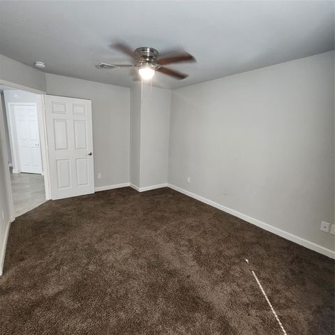617 E 39th Street A, Houston, TX 77022