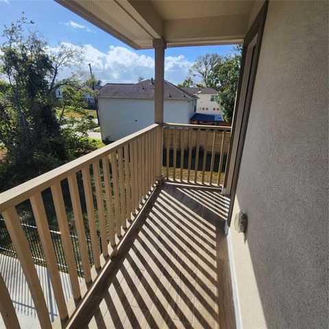 617 E 39th Street A, Houston, TX 77022