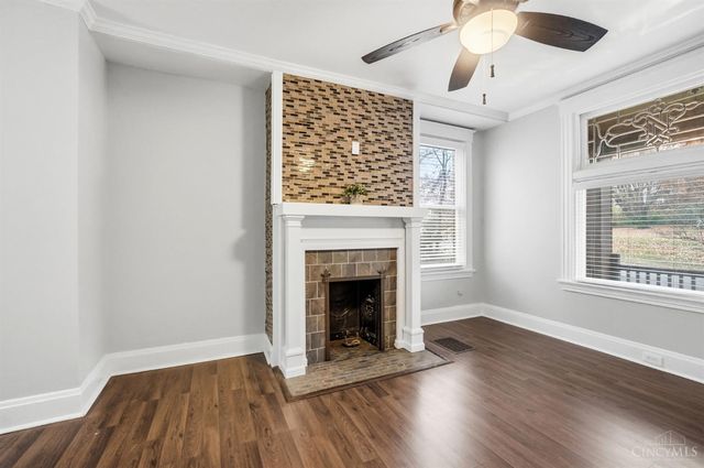 432 Hawthorne Avenue, Cincinnati, OH 45205